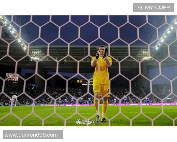 伊克尔·卡西利亚斯：西班牙传奇门将的辉煌生涯与足球智慧