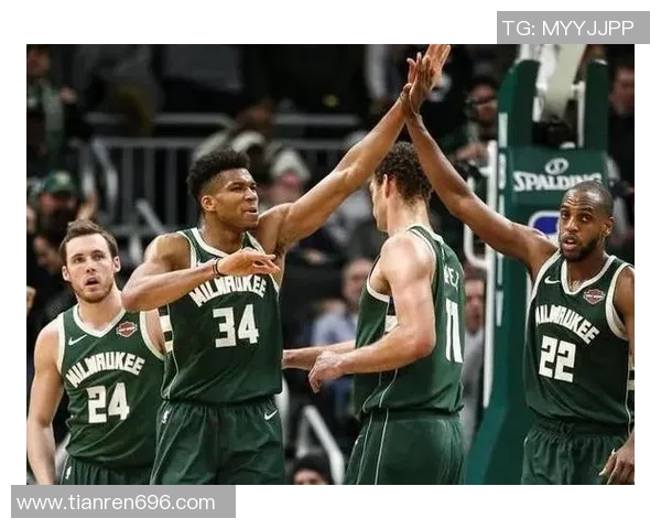 密尔沃基雄鹿对阵强敌迎战季后赛关键战役全力争取胜利
